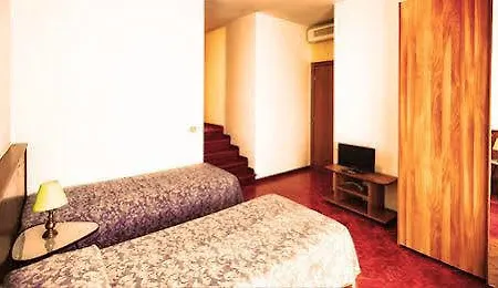 Bed and breakfast Luna 2*